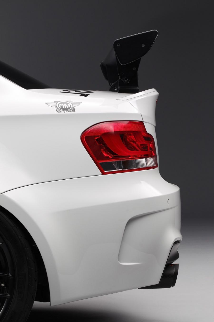  BMW 1-Series M Coupe MotoGP Safety Car 2011 года  (фото 28 из 40)